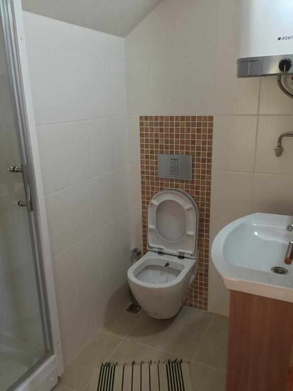 Kasinn Apart Turuncu Buitenkant foto
